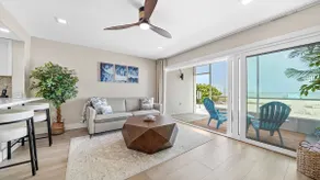 Beachfront Paradise! Ground level with Heated pool - Image 4