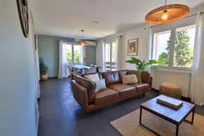 Slice of heaven for 4 people in Saint-Nazaire-les-Eymes - Image 2