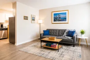 Modern 1BR Near UAB Hospital | Free Parking & WiFi - Image 2