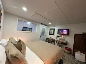 Cozy Guest House Near Park - Image 2