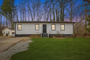 4 bedroom 2 bath home in the center for Roxboro - Image 5
