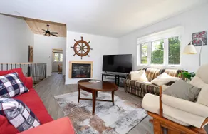Riverside Condo with Pool | Water Cars - Image 4