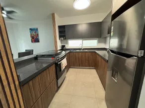 Beautiful and spacious in the best area, near the airport - Image 4