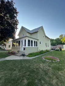 ‘The Dixon Pool House’ - Image 4