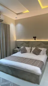 Warm Modern Studio | Self-Entry | 65” 4K Smart TV - Image 5