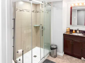 Brand New 1 Bedroom Suite - Image 5
