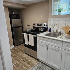 Family friendly, Private space with self check in. - Image 5