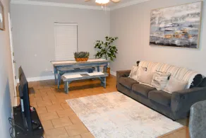 Cozy Stay Near Dow, LSU, SU, & Baton Rouge - Image 2