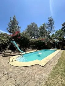 Fisi House - close to town - Image 2
