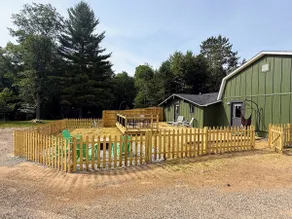 2 houses, big yard, dog-friendly - Image 3