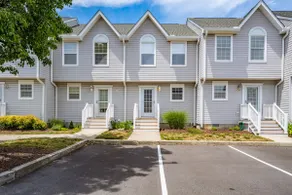 Townhouse 2.5 miles to Bethany Beach w/Pool - Image 3