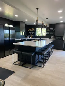 Modern Cozy, Near I-85, WiFi+Deck+Family Friendly - Image 5