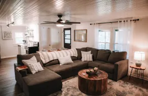 The lakefront Cottage - Image 3