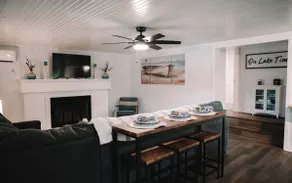 The lakefront Cottage - Image 2