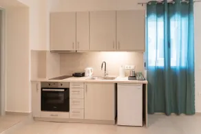 Sea & Salt Boutique Apartment 1 - Image 5