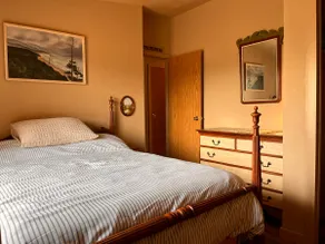 Smith Rock Cabin · Sleeps 6 · Pet-Friendly - Image 5