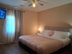 Cozy Home Near Sylvan Beach La Porte, Texas, USA - Image 3