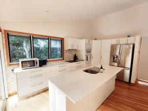 Relax on Rainbow - family beach house with pool - Image 2