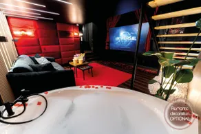*Loft, Cinema & Private Dream Spa - Image 2