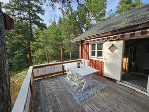 Rural cottage in a harmonious, seaside forest environment - Image 5