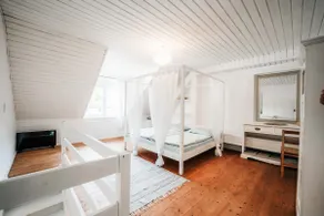 Apartment at the horse farm - Image 2
