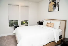Chic Townhome Near Med & City - Image 4