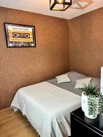 Fully-equipped accommodation - Image 2