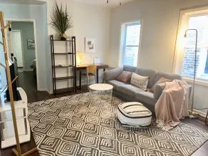 Rare & Spacious Apartment - Image 2
