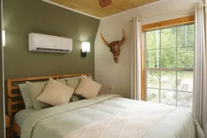 Romantic Pond Cabin | 65 Private Acres + Kayak - Image 3