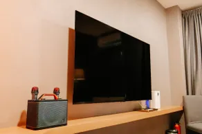 Premium King Studio at FAME Residences with Free Parking Pool MRT EDSA - Image 2