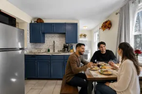 Crew & Family 1st Apt | Yale 5 Min + Free Parking - Image 4