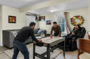 Crew & Family 1st Apt | Yale 5 Min + Free Parking - Image 3