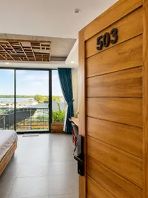 (503MSNK) Luxe Studio l Nice View&Balcony&Kitchen - Image 4