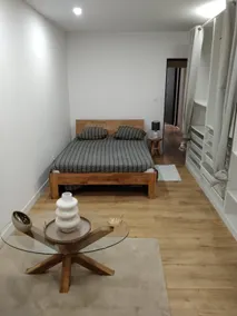 cozy 2-bedroom apartment, wifi, air conditioning - Image 2