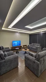 Apartment with a bedroom and a large, distinctive living room - Image 3