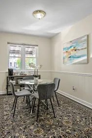 2 Off Street Parking | 10 min Walk 2 Metro | 3 BR - Image 3