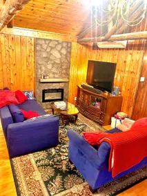 Beautiful House in the Catskills - Image 2