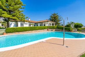 Cubo's Villa Galemar Torremolinos Pool & Padel - Image 3