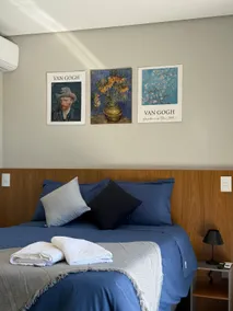 Flat 103: Central Location, Modern and Cozy - Image 4