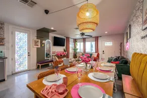 PINK Glam Paradise• KING bed• Makeup Bar• Selfies - Image 2