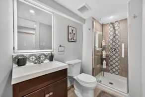 Bright and Modern 2BR Suite with Rustic Bar - Image 5