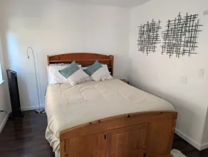 2‑BR Guesthouse w/Kitchen & Parking near SF & Napa - Image 4