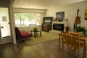 Central Vancouver 3BR Group Suite, Pets & PS4 - Image 2