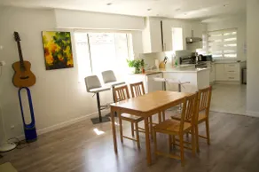 Central Vancouver 3BR Group Suite, Pets & PS4 - Image 3
