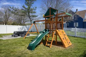 Luxury New Beach House | Sleeps 12 | Near NYC - Image 3