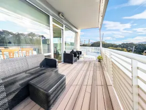 Bright 2BR Apartment 2 Terraces Pool 5 min Beach - Image 2