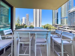 Broadbeach on the Park - Image 3