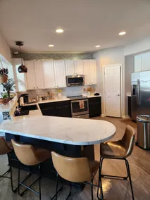 *NEW* Cozy & Very Stylish home for your family! - Image 4