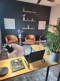 *NEW* Cozy & Very Stylish home for your family! - Image 5