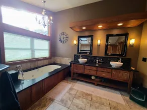 Stylish 3BR Near Cayuga & Wineries - Image 5